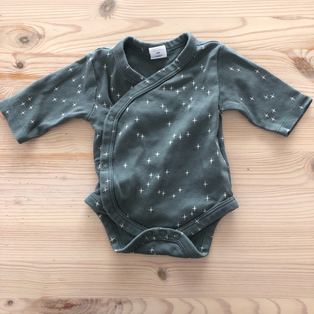 Colored Organics Green Star Bodysuit